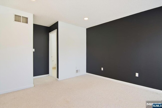 Building Photo - 1125 Hyde Park Ct