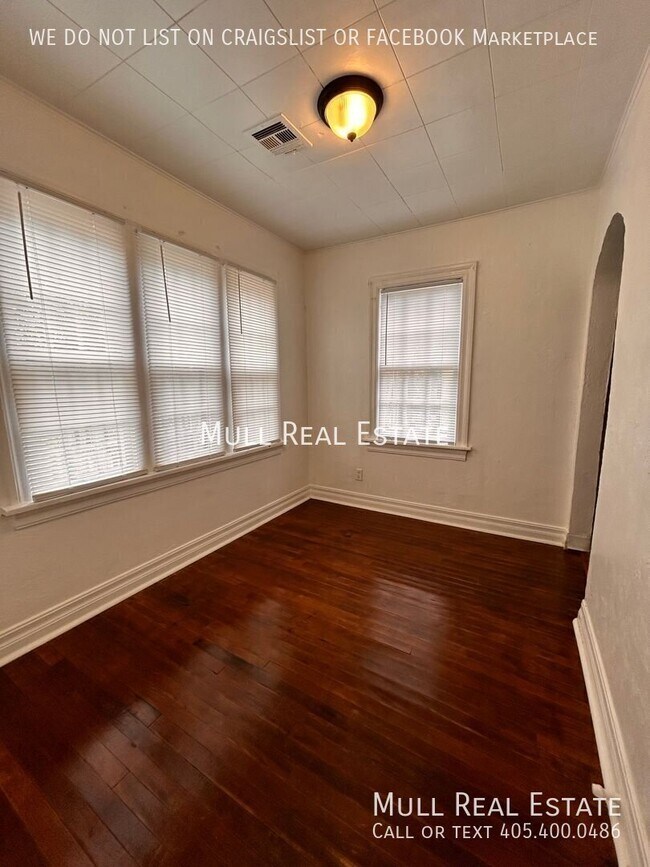 Building Photo - 540 NW 49th St