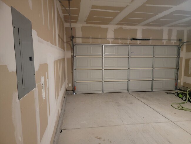 Building Photo - 7106 Whipsaw Pt