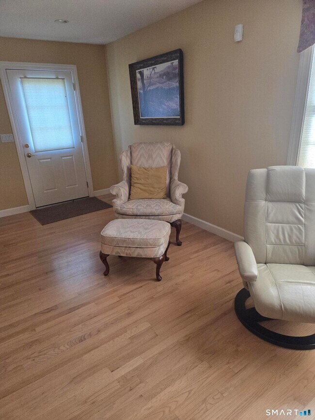 Building Photo - 216 Wells Rd