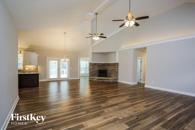 Building Photo - 3641 Cochran Rd