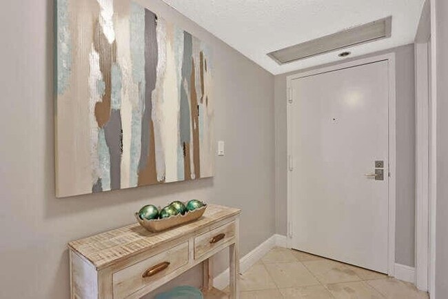 Building Photo - 4200 N Ocean Dr