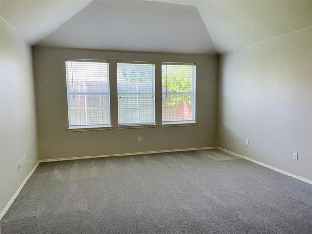Building Photo - 5721 Mariposa Dr