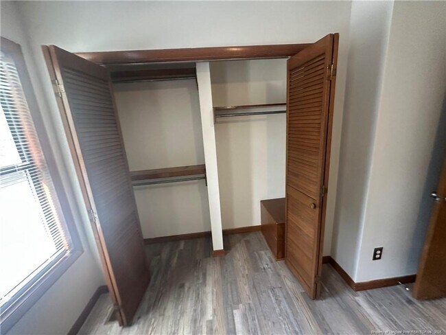 Building Photo - 1202 Huntsman Ct