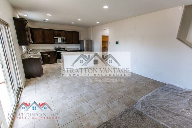 Building Photo - 43620 W Mescal Dr