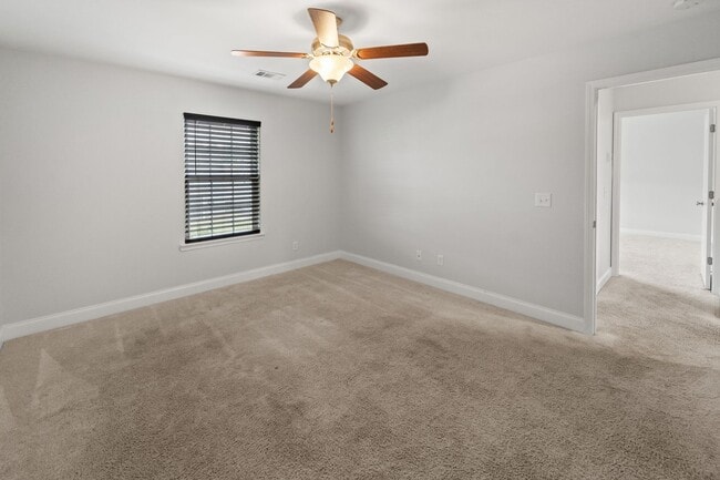 Building Photo - Spacious 5-Bedroom Home in The Palms at New Hampstead with Office & Screened Porch