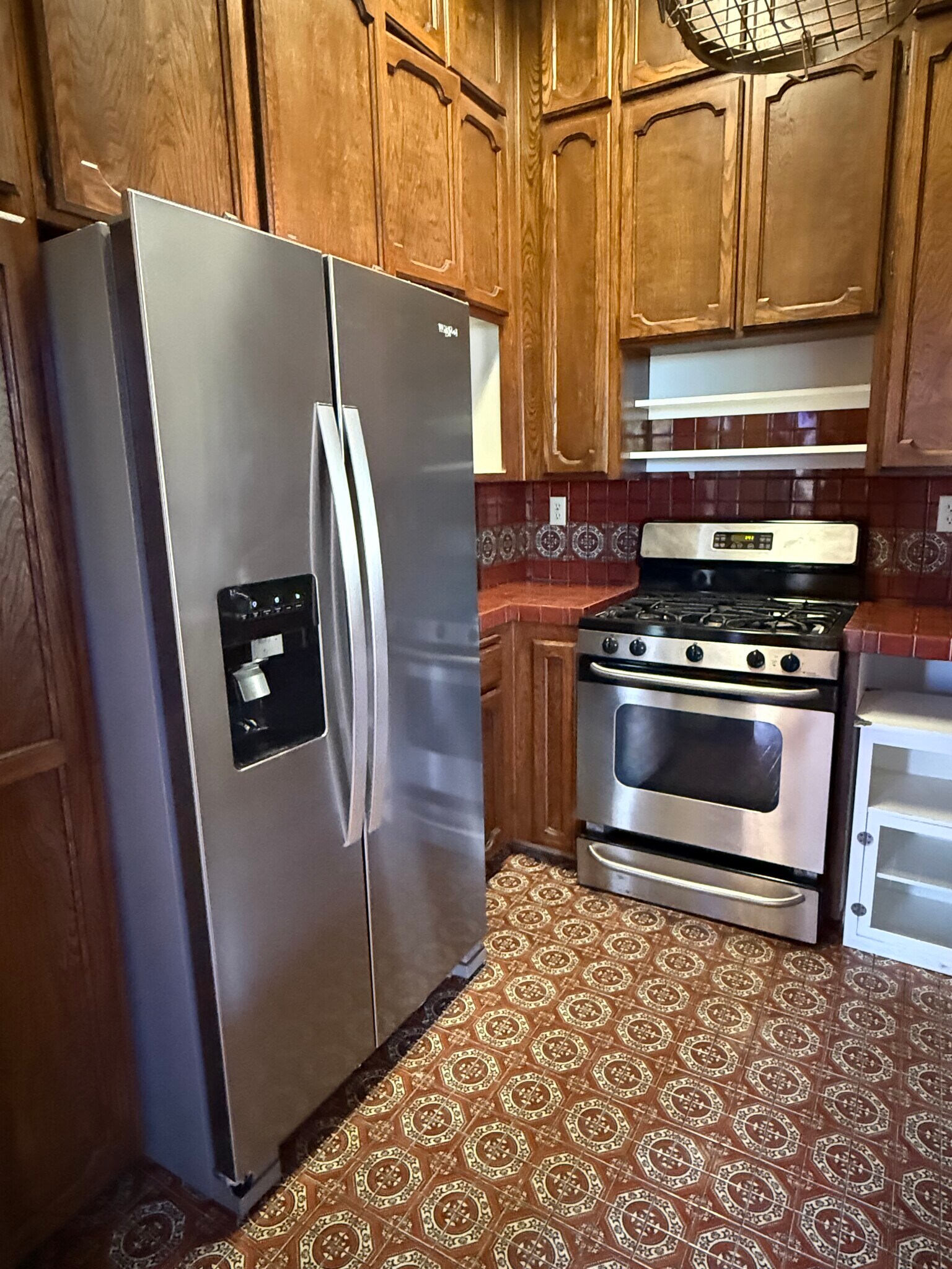 Building Photo - 633 20th St