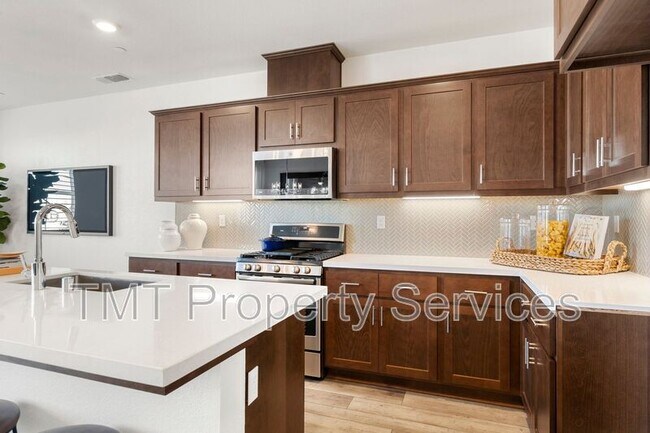 Building Photo - 2954 Valbonne Walk