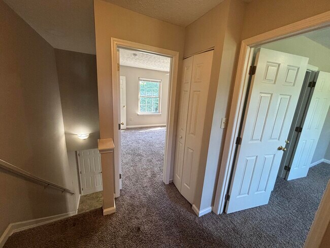 Building Photo - 2724 Hayden Park Ln