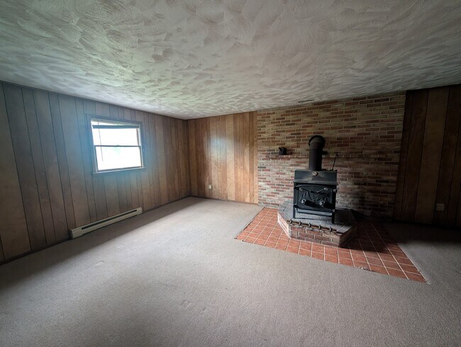 Building Photo - 180 Lenor Dr