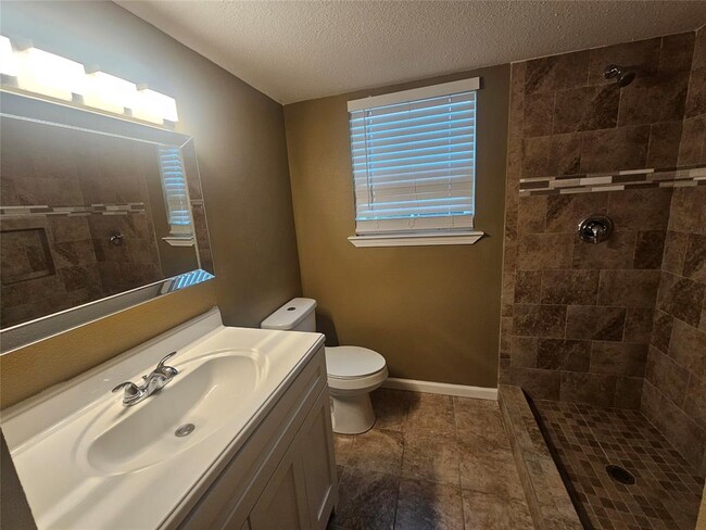 Building Photo - 10603 Georgian Dr