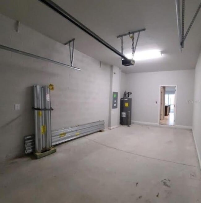 Building Photo - 2525 Arbor Wind Dr
