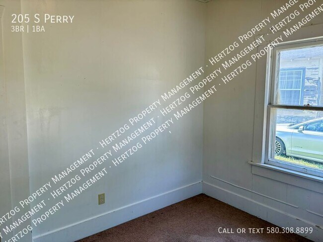 Building Photo - 205 S Perry-