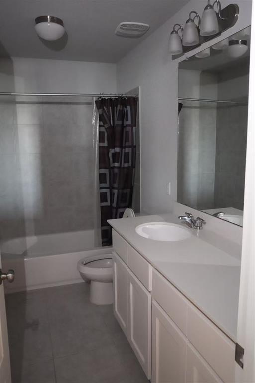 Building Photo - 808 Alta Wy
