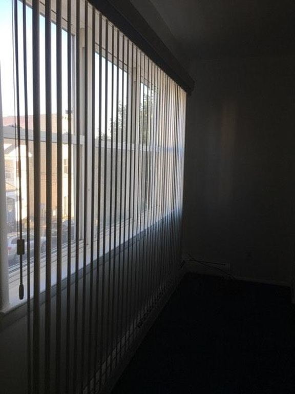 Building Photo - 13 Seidler St