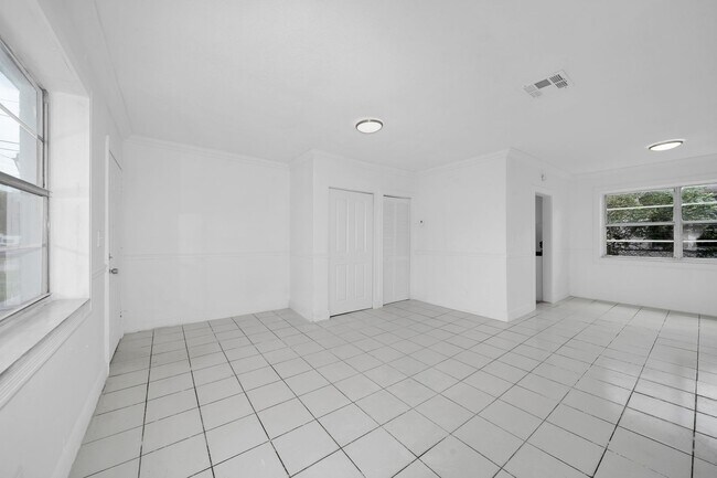 Building Photo - 1260 NW 58th St