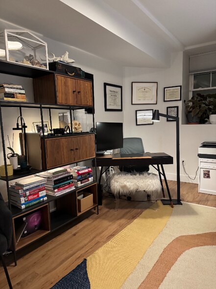 Building Photo - 15 Yale St