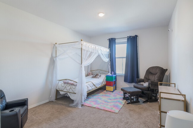 Building Photo - 8226 Blue Canal