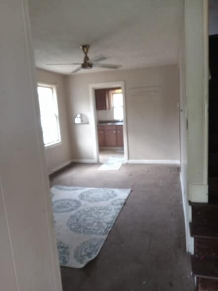 Building Photo - 1007 Frey Rd