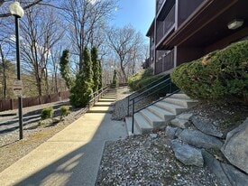 Building Photo - 340 Sunderland Rd