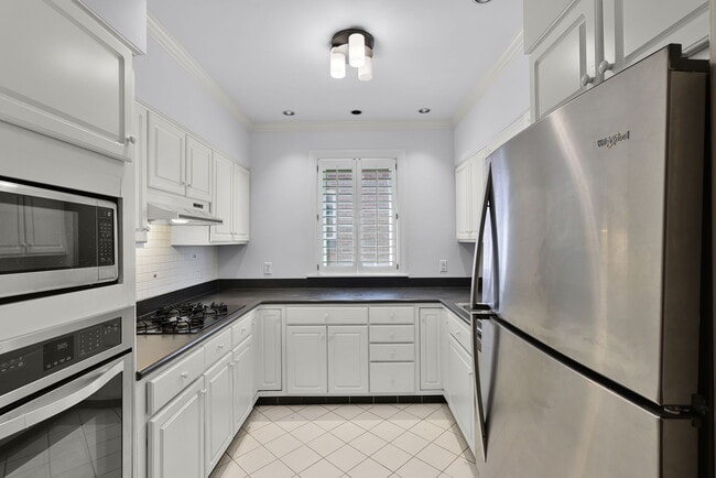 Building Photo - 7379 Pershing Ave