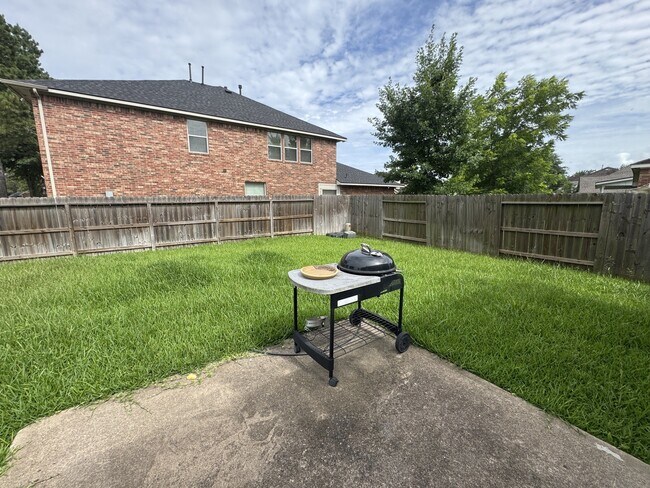 Building Photo - 2601 Easton Springs Ct