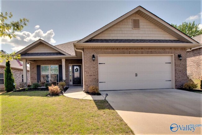 Building Photo - 155 Grey Fawn Trail