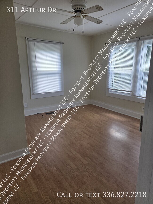Building Photo - 311 Arthur Dr