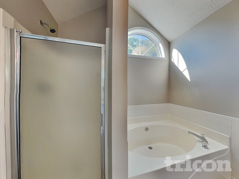 Building Photo - 360 Brannans Ct