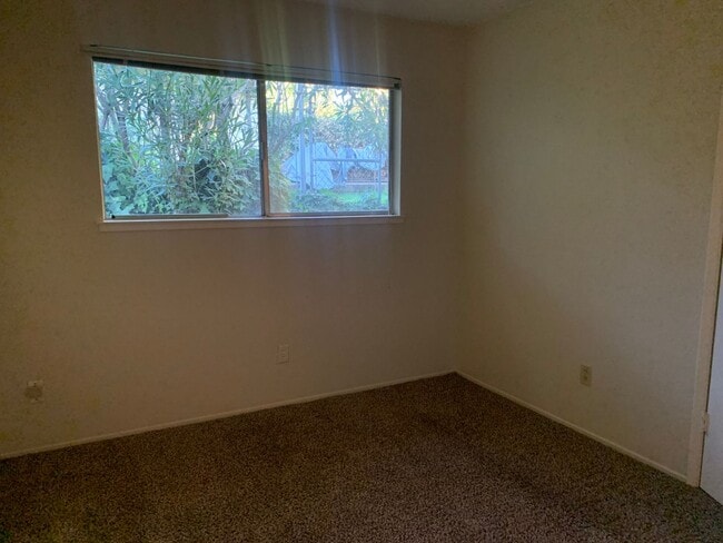 Building Photo - 2868003/60