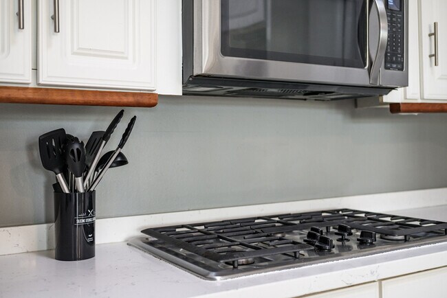 Building Photo - 11141 Limetree Dr