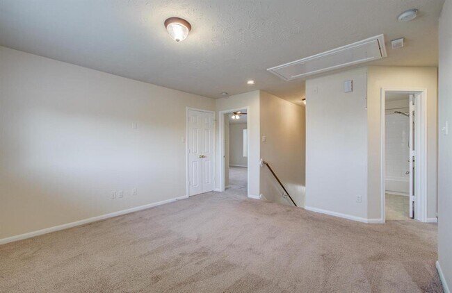 Building Photo - 9007 S Ferndale Pl Dr