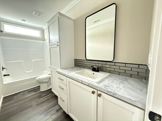 Building Photo - 3519 Campari Dr