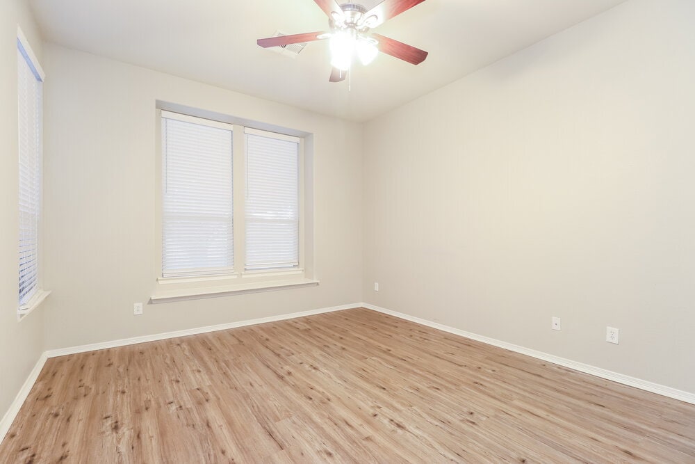 Building Photo - 2307 Jefferson Crossing Dr
