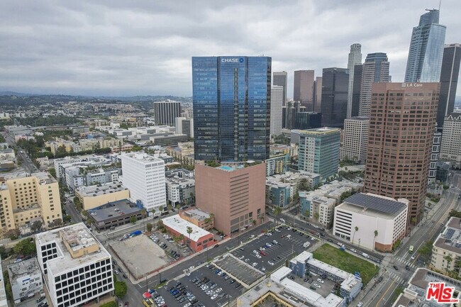 Building Photo - 1100 Wilshire Blvd