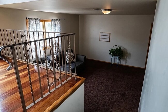 Building Photo - 17001 93rd Ave