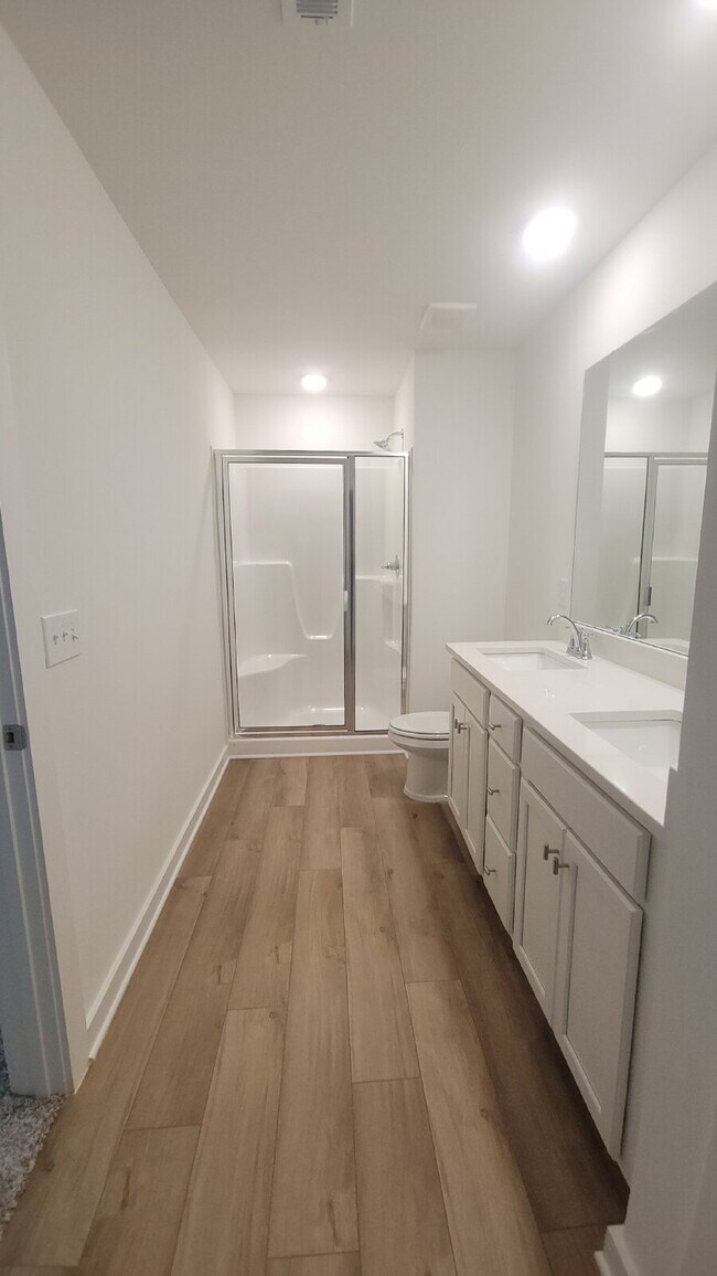 Building Photo - Section 8 Welcome!! "Chic Comfort Awaits: 3-Bedroom Haven with Granite Elegance in Huntsville"