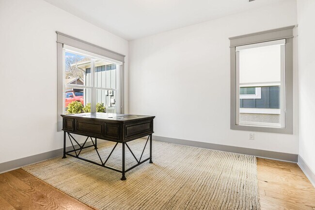 Building Photo - Modern & Fully-Furnished 3-Bedroom Home in Arden with Utilities Included