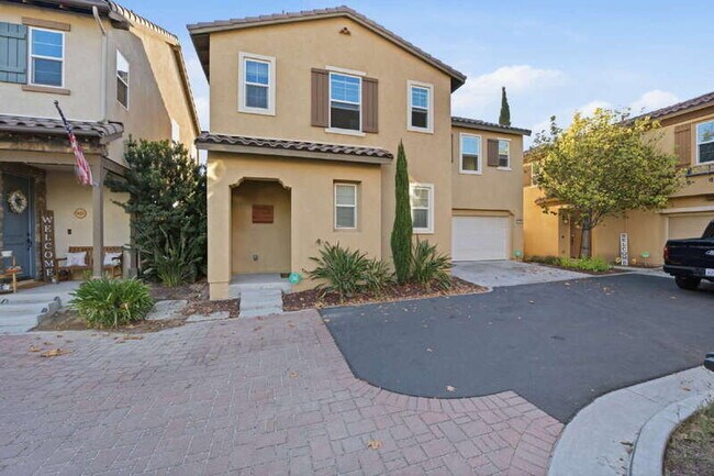 Building Photo - 1482 Franceschi Dr