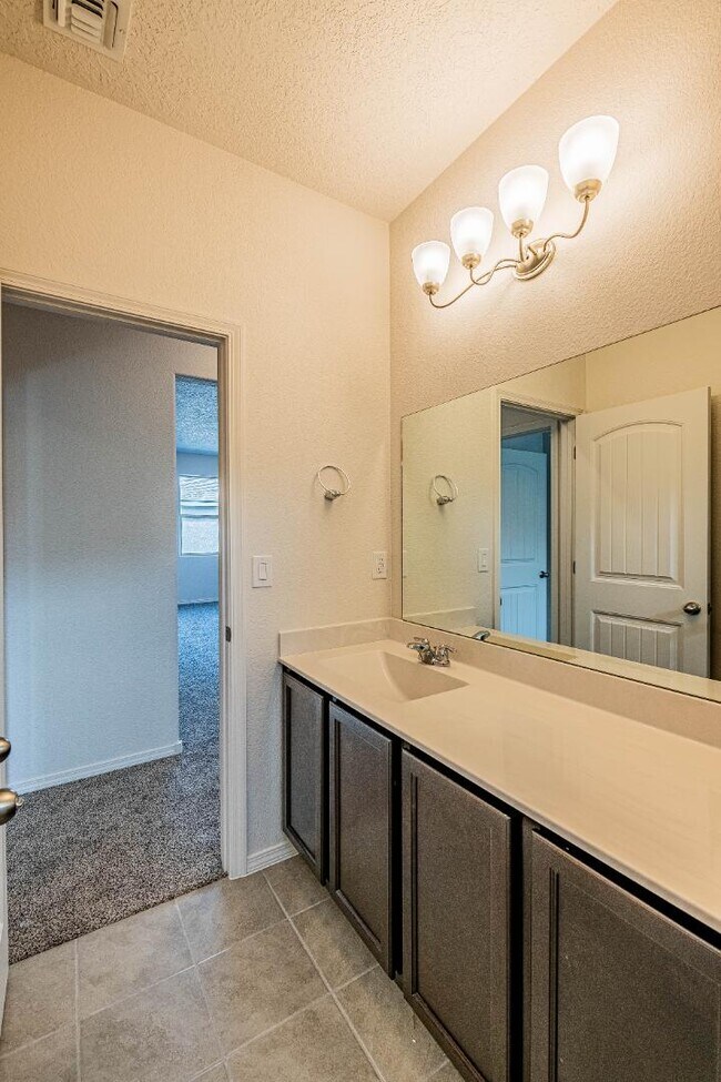 Building Photo - 88 Tome Vista Dr