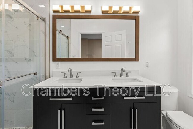 Building Photo - 1641 4th St NW