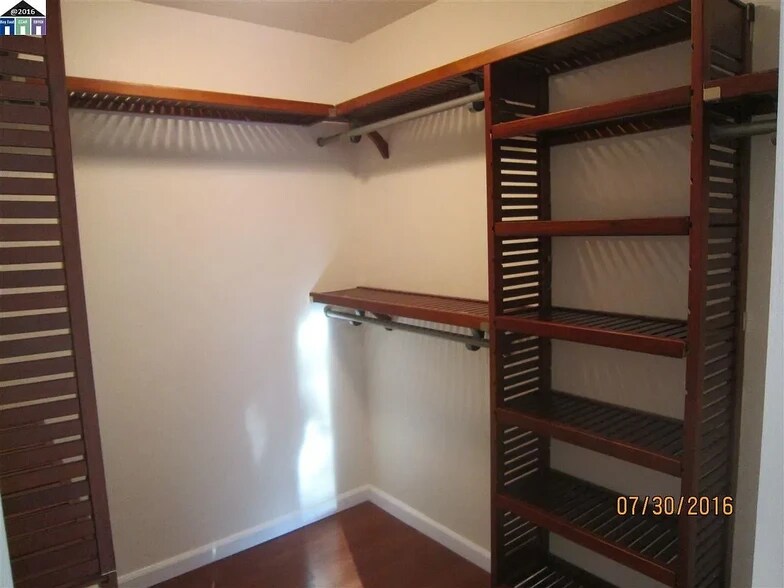 Building Photo - 3274 Red Cedar Ter