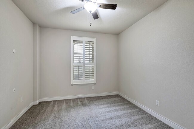 Building Photo - 2882 Coral Sky