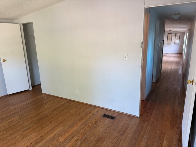 Building Photo - 8006 Palo Vista Dr