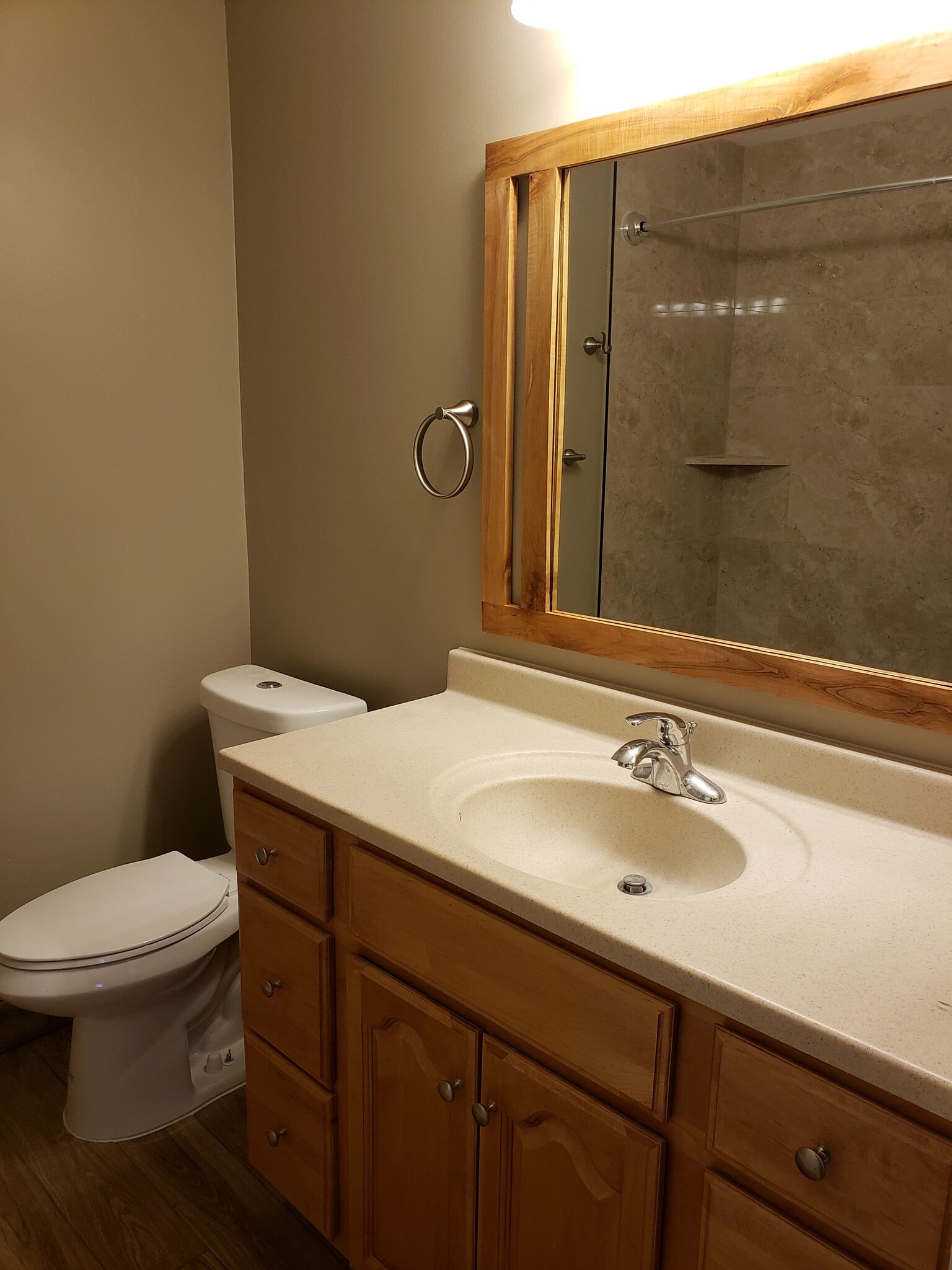 Upstairs Full Bathroom - 41205 S Woodbury Green Dr