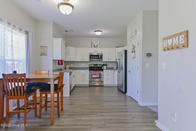 Building Photo - 108 Maidstone Dr