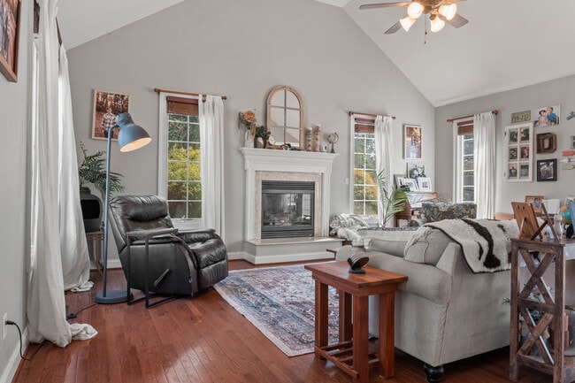 Building Photo - 98 Merganser Dr