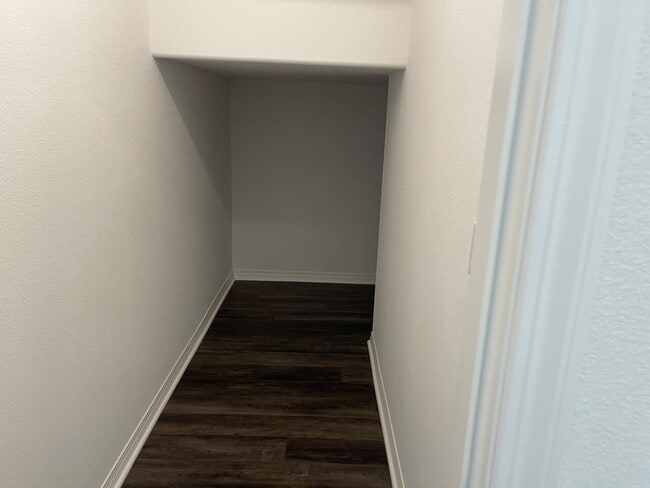 Building Photo - Newly Built 5 Bedroom in Beaumont
