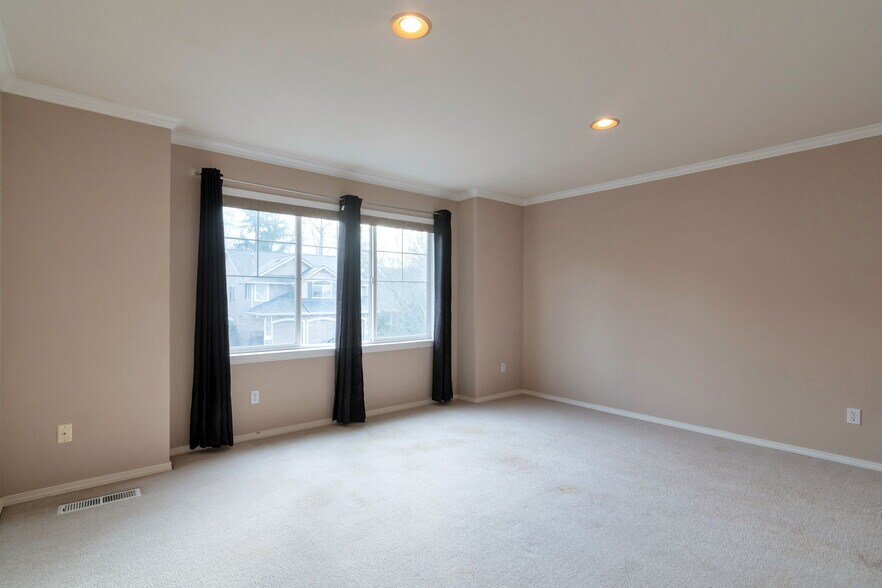 Building Photo - 12730 SE 302nd St