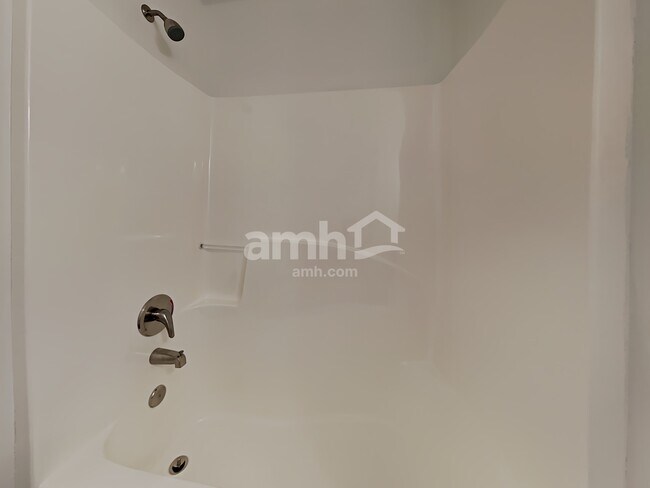 Building Photo - 104 Flagler Way